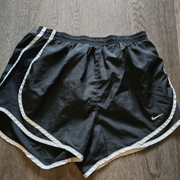 Bundle Running Shorts - Picture 5 of 5